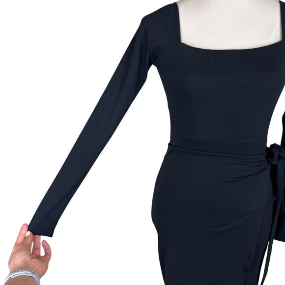 Lulu’s NWT Truly Timeless Black Long Sleeve Fitted Stretch Midi Wrap Dress - Picture 8 of 13